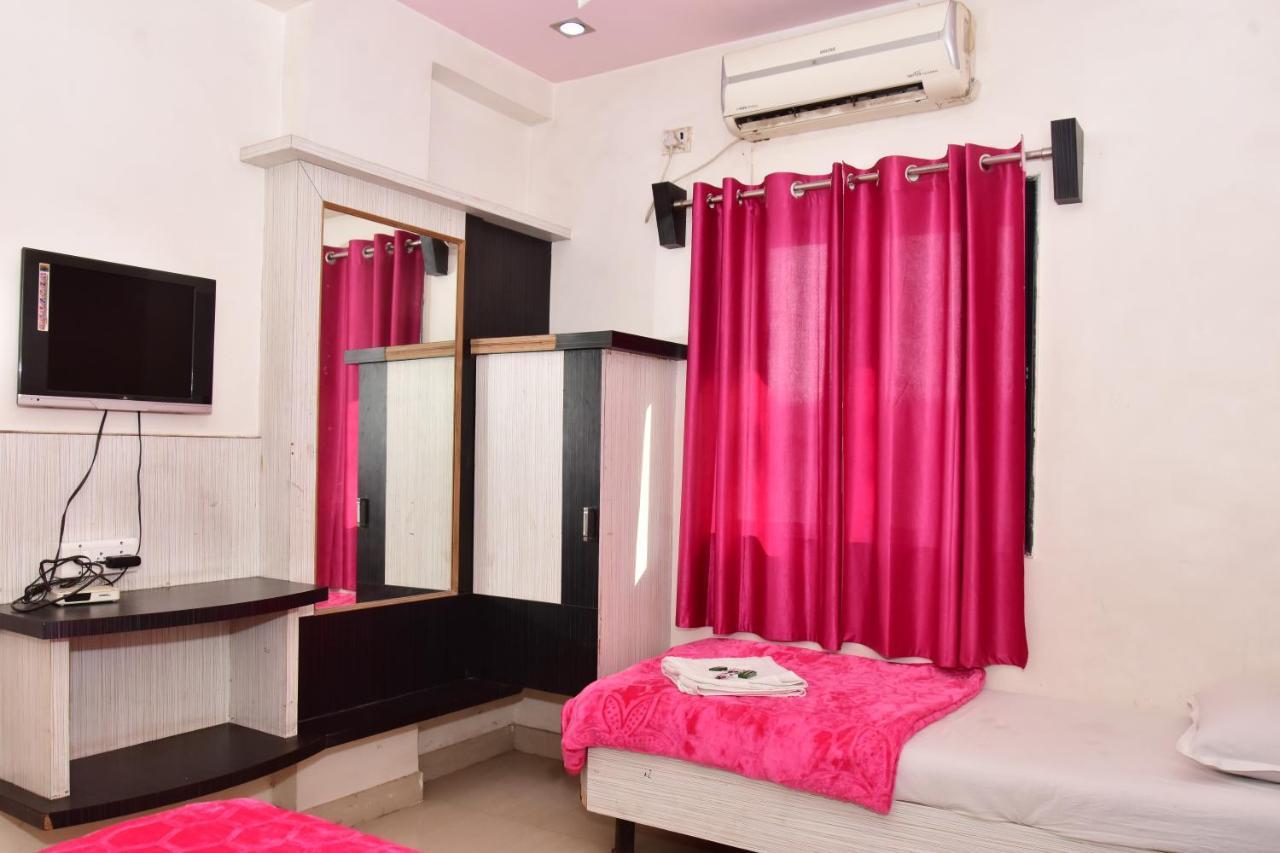 Hotel Temple Sai Ширди Экстерьер фото
