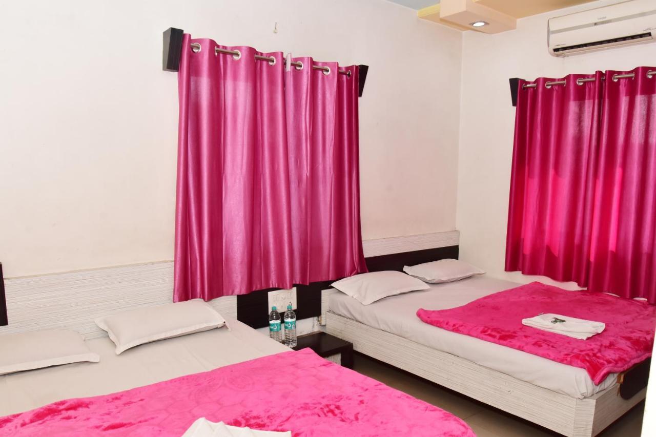 Hotel Temple Sai Ширди Экстерьер фото